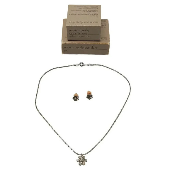 1984 AVON Snow Sparkle Crystal Pendant Silver Tone 18 in Necklace Earring Set - Picture 1 of 7